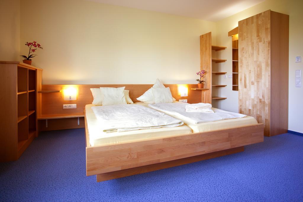 Hotel Landgasthof Ratz Rheinau Exterior photo